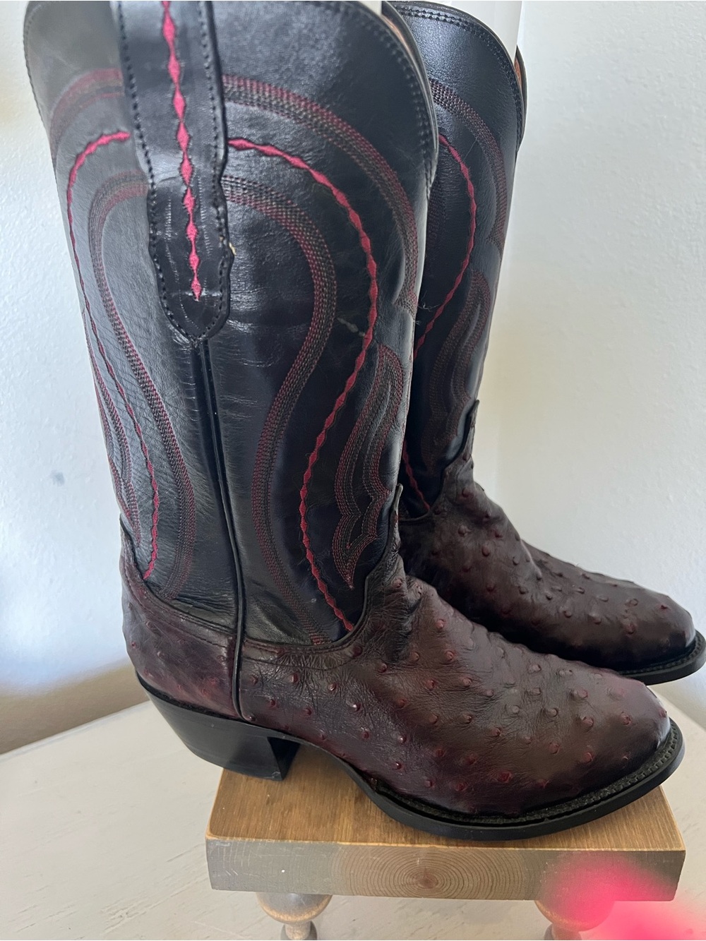 Lucchese Montana ostrich leather boots size 7.5 EE Black Cherry Full quill